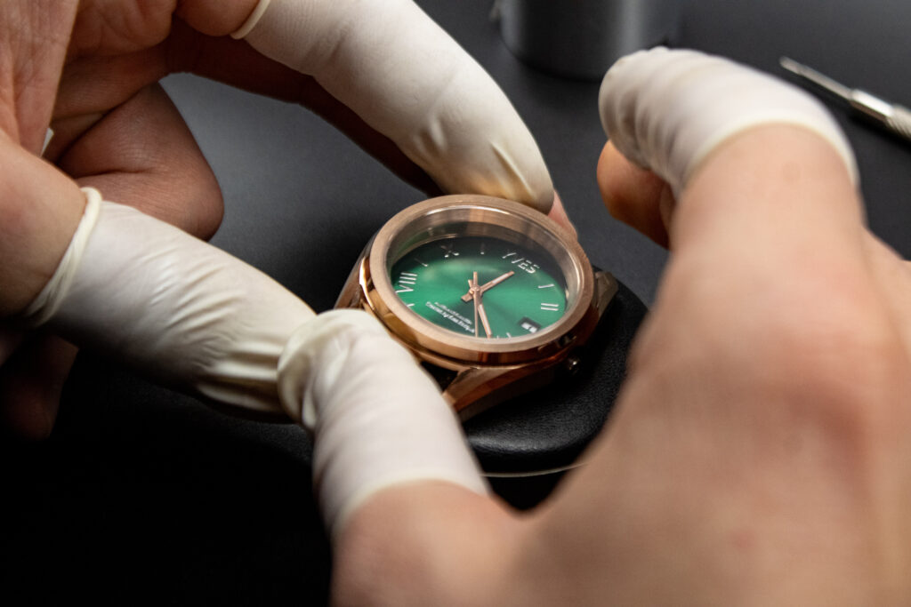 Montre personnalisée homme Yves, fabriquée à la main en France