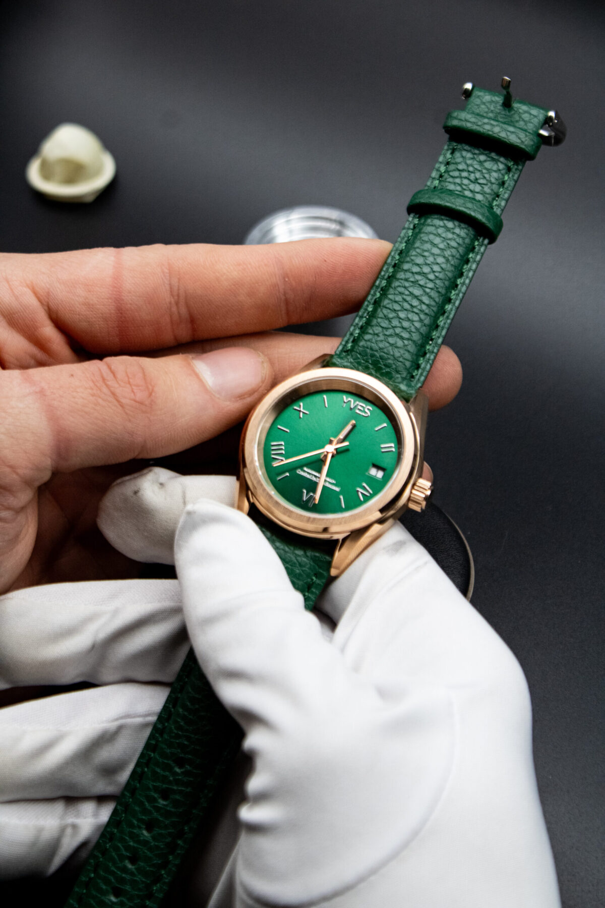 Montre personnalisée homme Yves, fabriquée à la main en France