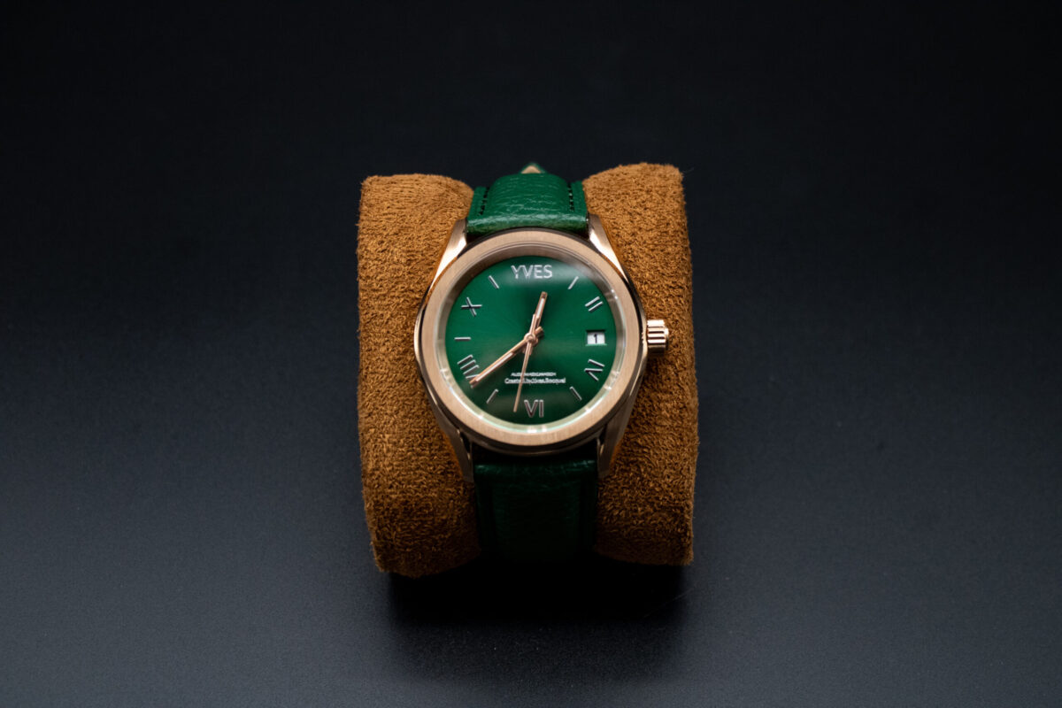 Montre personnalisée homme Yves, fabriquée à la main en France
