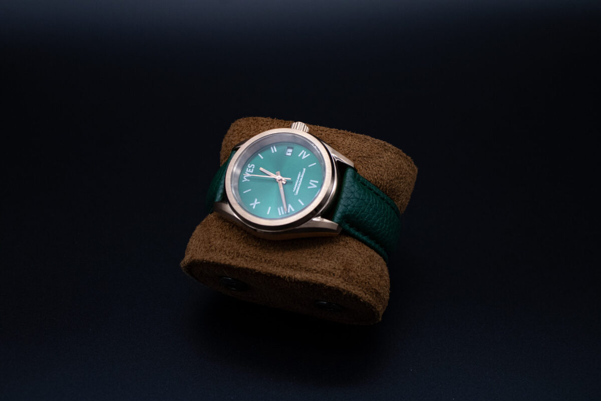 Montre personnalisée homme Yves, fabriquée à la main en France