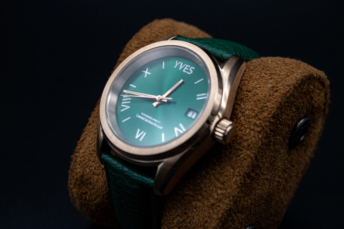 Montre personnalisée homme Yves, fabriquée à la main en France