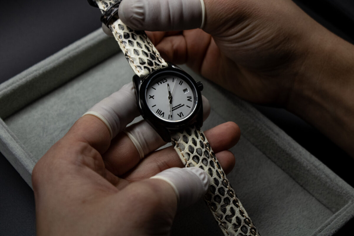 Montre personnalisée homme Yves, fabriquée à la main en France