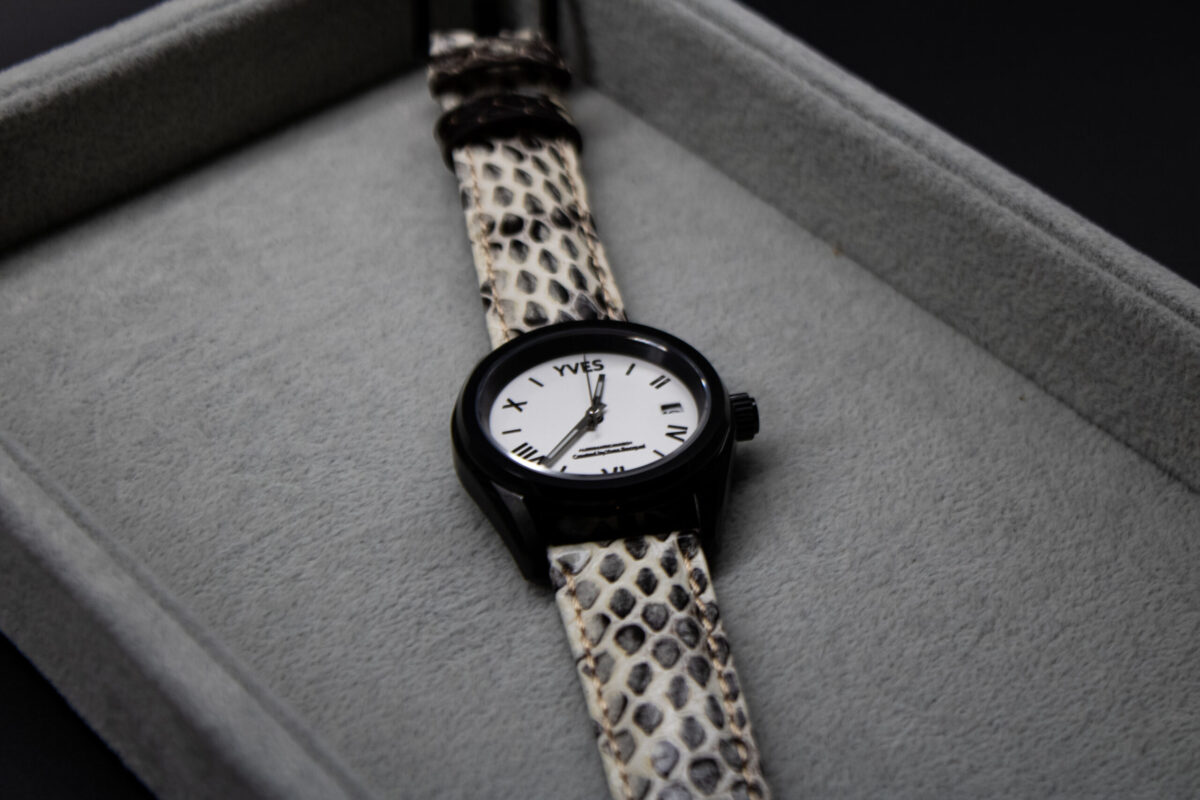 Montre personnalisée homme Yves, fabriquée à la main en France